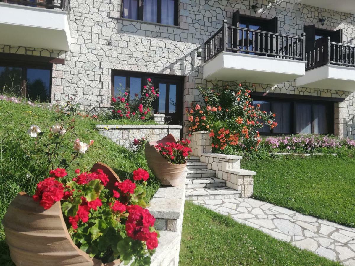 Ξενοδοχείο Μαγκιωση Neraïdochóri Eksteriør bilde